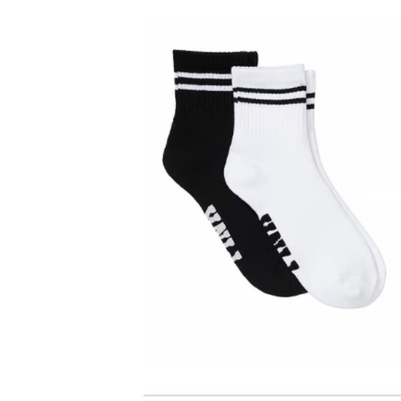 PINK Victoria's Secret Accessories - PINK QUARTER SOCK 2 PACK